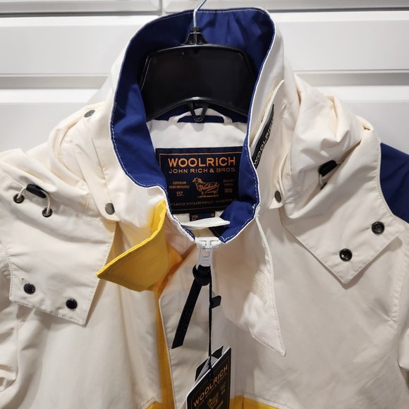 Woolrich Zip-Up Hooded Jacket - Picture 2 of 14